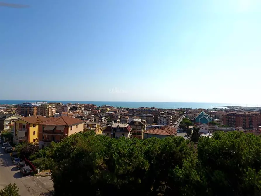 Immagine 25 di Appartamento in vendita  in Via Botticelli a San Benedetto Del Tronto