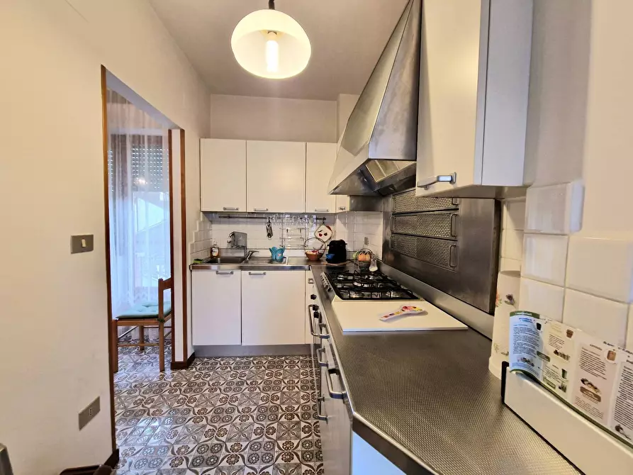 Immagine 10 di Appartamento in vendita  in Via Ponchielli a San Benedetto Del Tronto