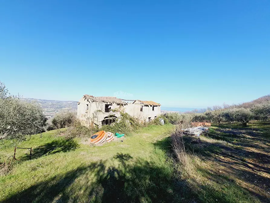 Immagine 11 di Rustico / casale in vendita  in CONTRADA SAN GIOVANNI a Colonnella
