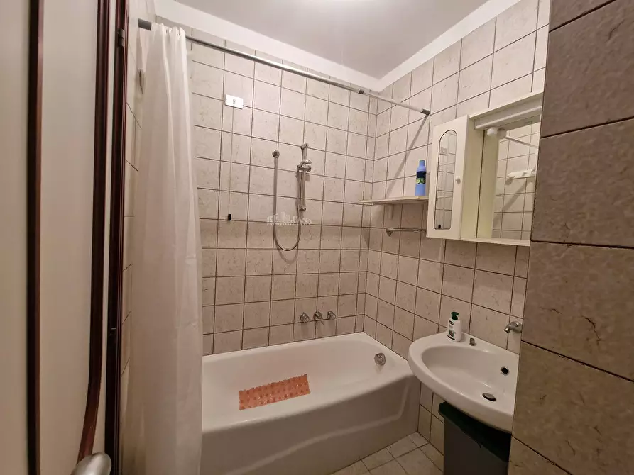 Immagine 11 di Appartamento in affitto  in Via Fenili a Grottammare