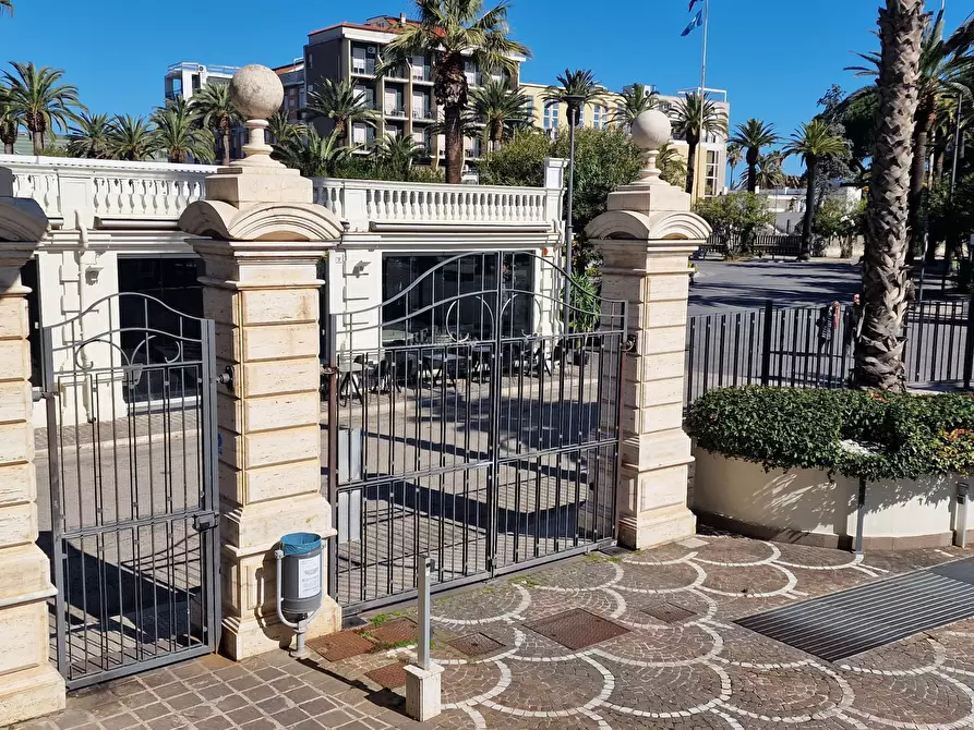 Immagine 27 di Appartamento in vendita  in Viale Buozzi a San Benedetto Del Tronto