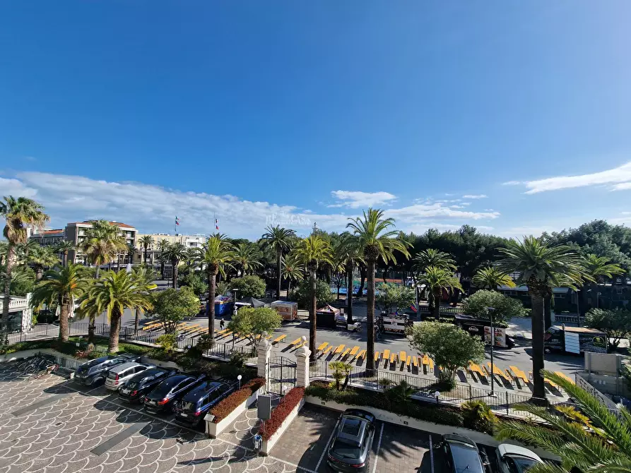 Immagine 23 di Appartamento in vendita  in Viale Buozzi a San Benedetto Del Tronto