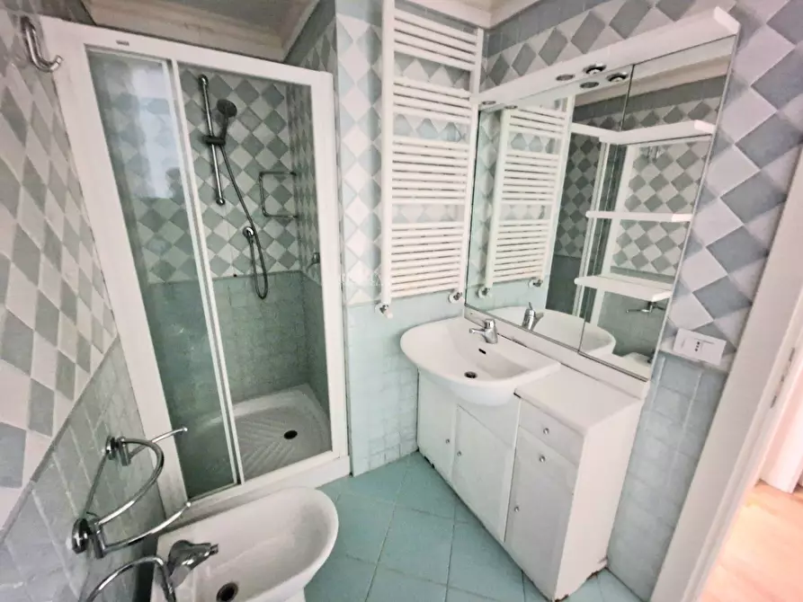 Immagine 17 di Appartamento in vendita  in Viale Buozzi a San Benedetto Del Tronto