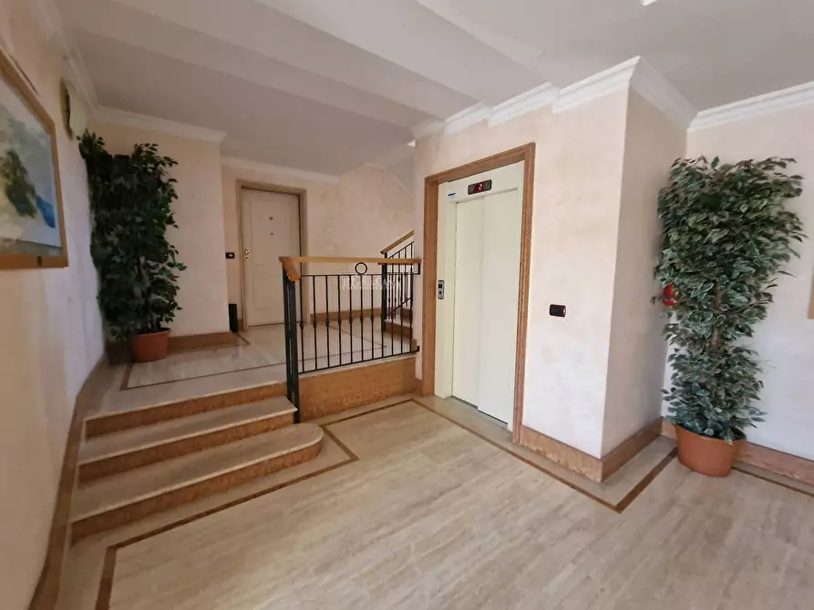 Immagine 20 di Appartamento in vendita  in Viale Buozzi a San Benedetto Del Tronto