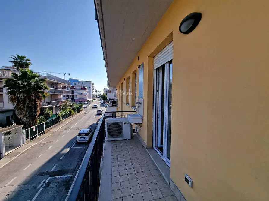 Immagine 15 di Appartamento in affitto  in Via Confalonieri a San Benedetto Del Tronto