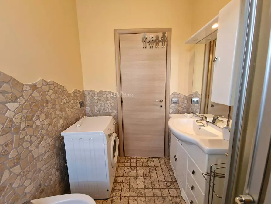 Immagine 17 di Appartamento in affitto  in Via Confalonieri a San Benedetto Del Tronto