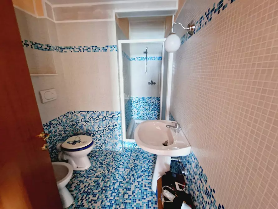 Immagine 18 di Appartamento in vendita  in Via Leopardi a Colli Del Tronto