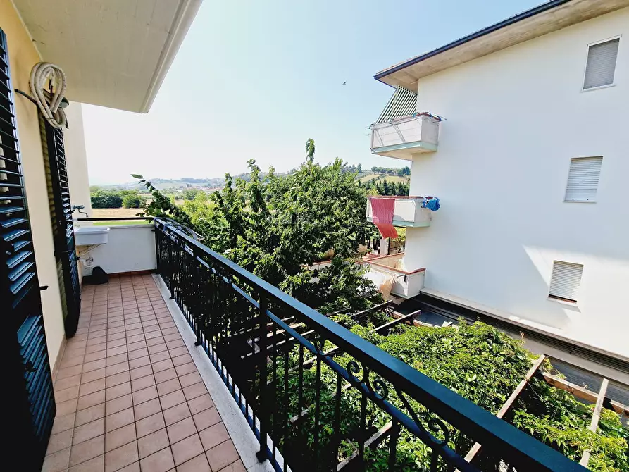 Immagine 29 di Appartamento in vendita  in Via Leopardi a Colli Del Tronto