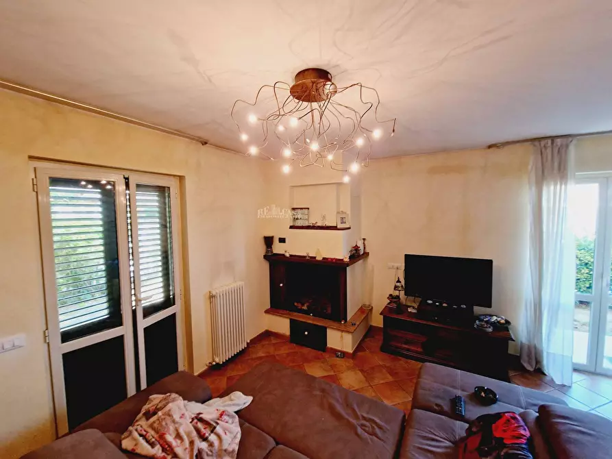 Immagine 12 di Appartamento in vendita  in Via Leopardi a Colli Del Tronto