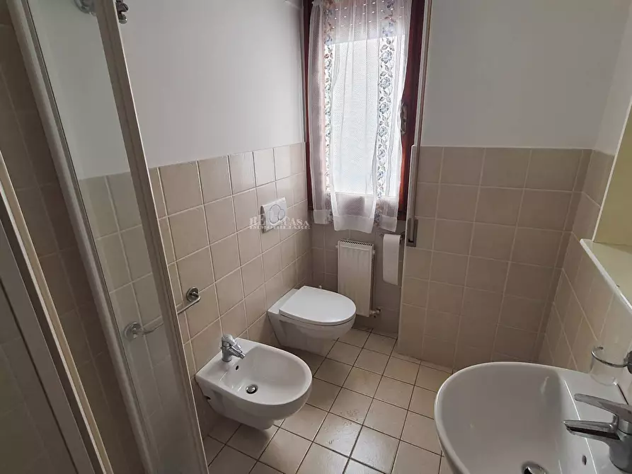 Immagine 11 di Appartamento in vendita  in lungomare marconi a Alba Adriatica