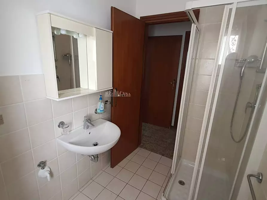 Immagine 12 di Appartamento in vendita  in lungomare marconi a Alba Adriatica