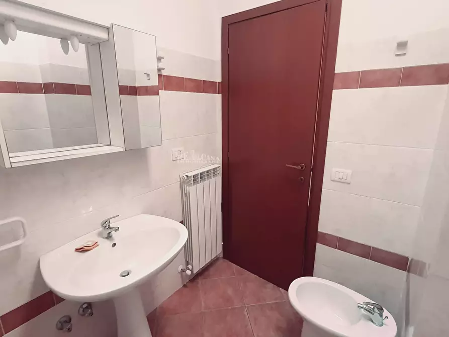 Immagine 15 di Appartamento in vendita  in via gentile da fabriano a Campofilone