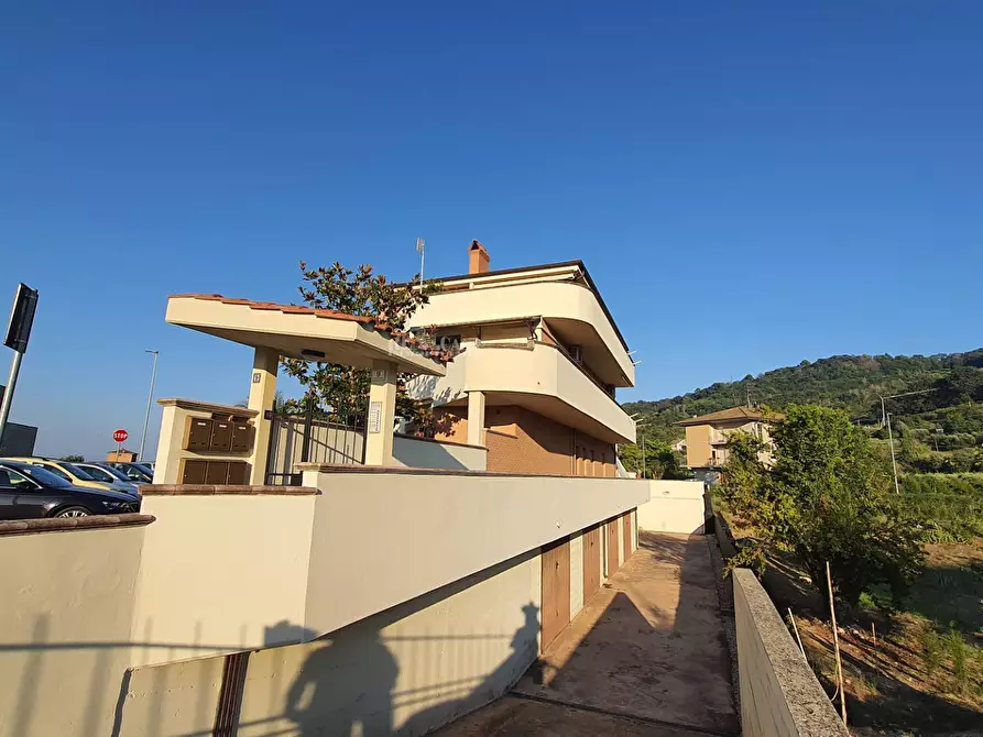 Immagine 20 di Appartamento in vendita  in via gentile da fabirano a Campofilone