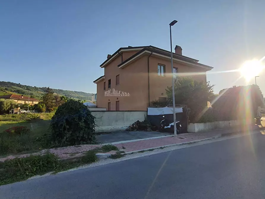 Immagine 23 di Appartamento in vendita  in via gentile da fabirano a Campofilone