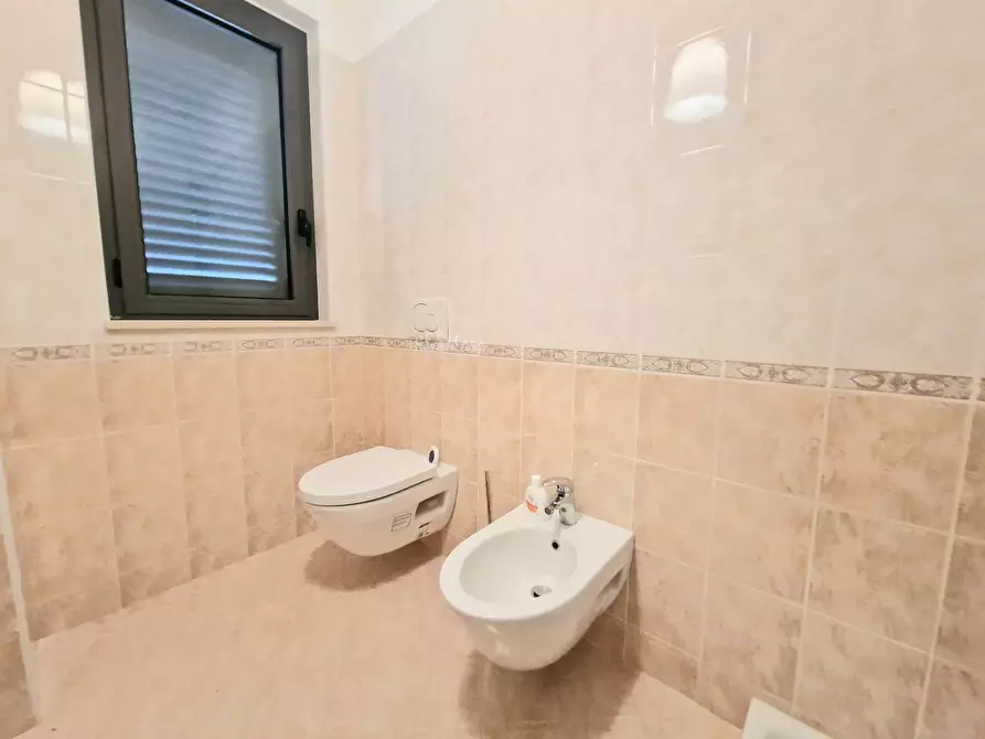 Immagine 14 di Appartamento in vendita  in Viale della Vittoria a Alba Adriatica