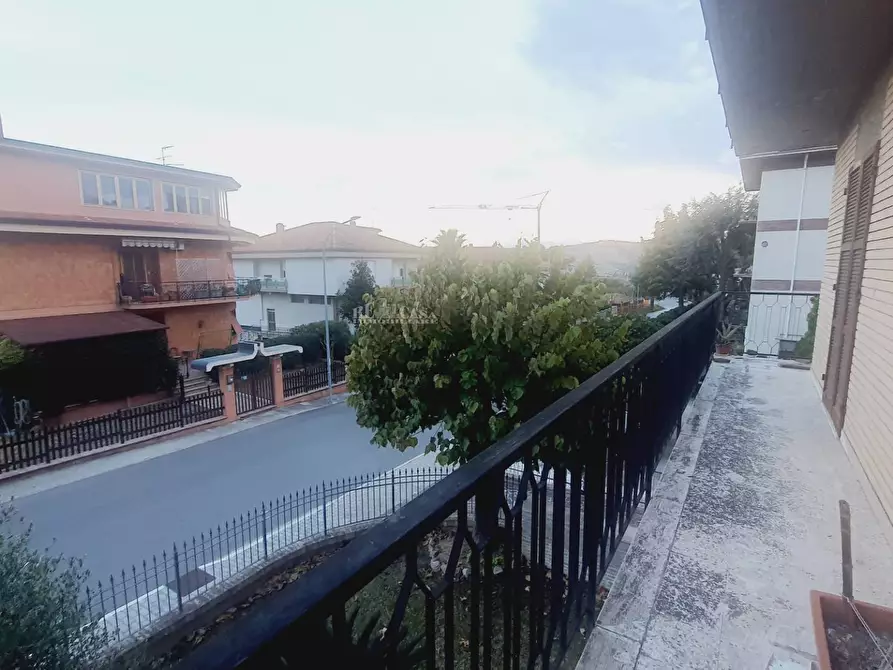 Immagine 26 di Appartamento in vendita  in via cecco d'ascoli a Castel Di Lama