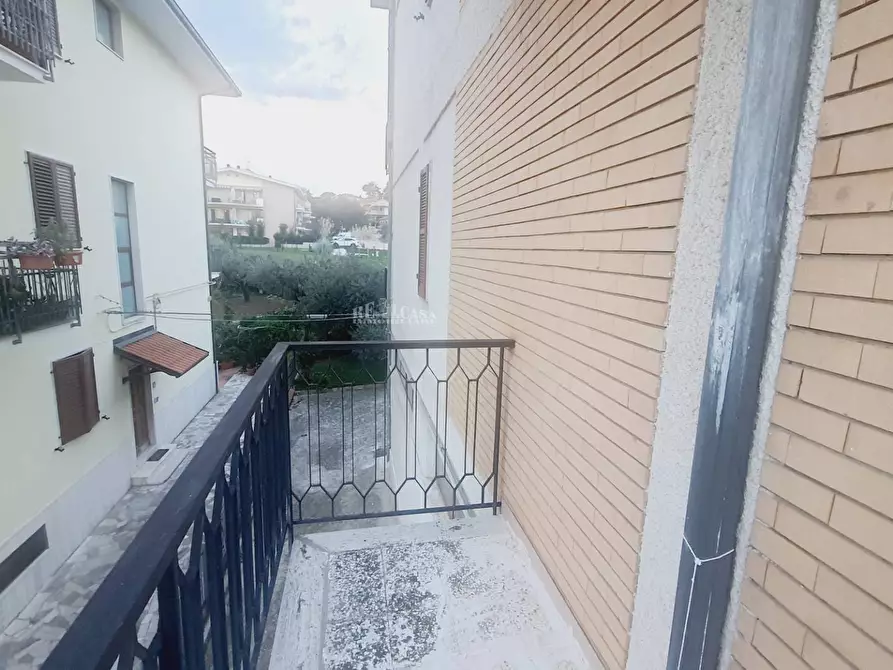 Immagine 27 di Appartamento in vendita  in via cecco d'ascoli a Castel Di Lama