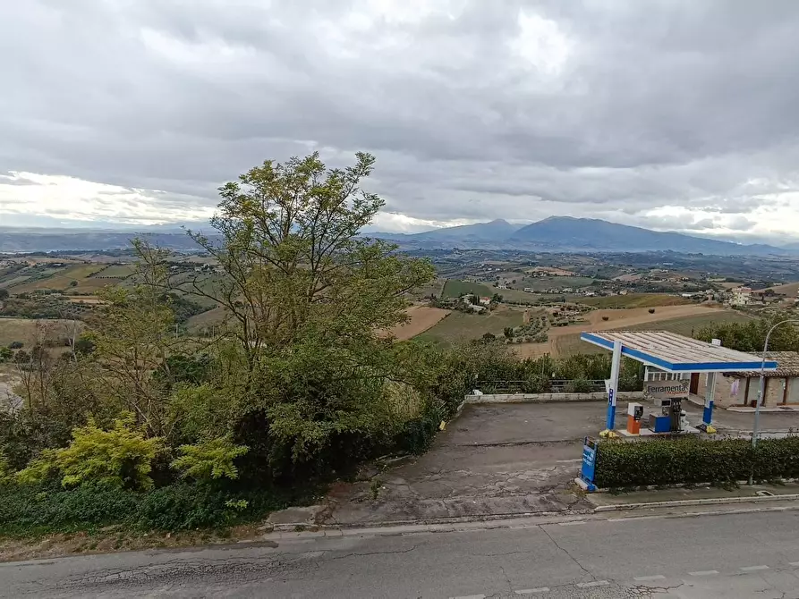 Immagine 29 di Casa indipendente in vendita  in roma a Acquaviva Picena