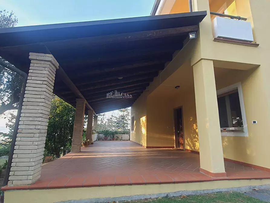 Immagine 9 di Villa in vendita  in via truentina a Colonnella