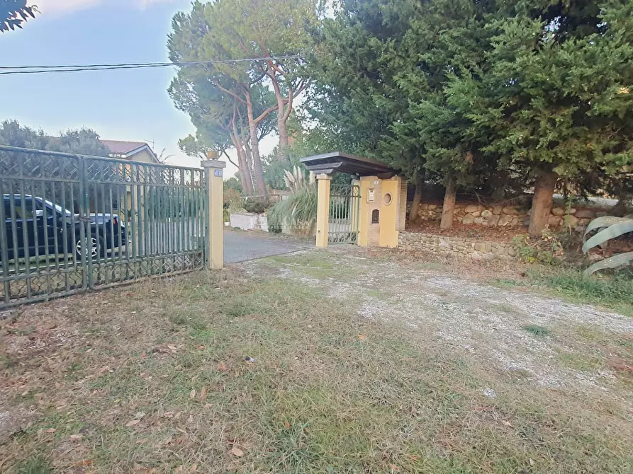 Immagine 13 di Villa in vendita  in via truentina a Colonnella