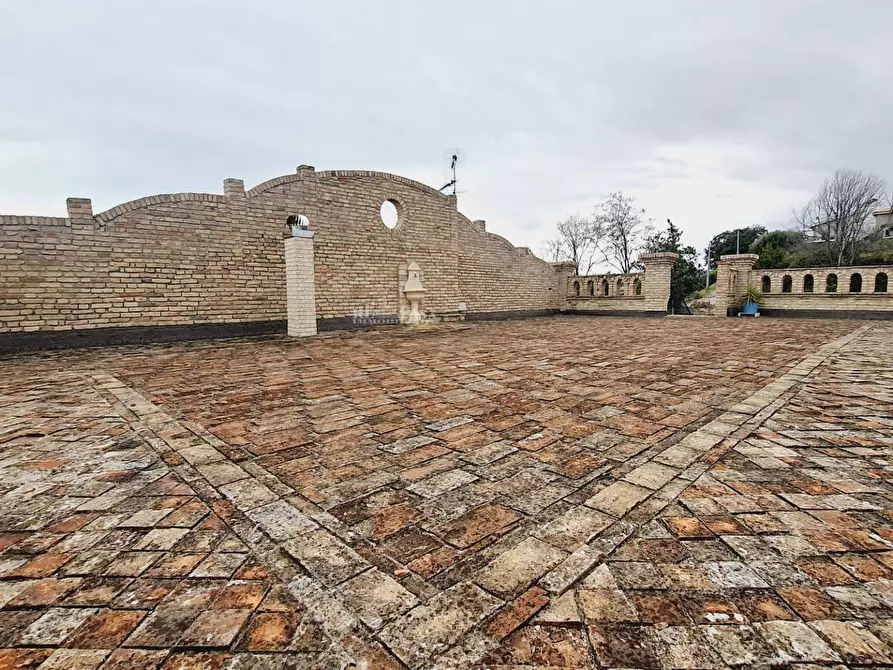 Immagine 23 di Villa in vendita  in vai san pietro a Tortoreto