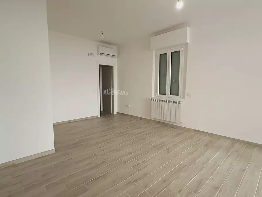 Immagine 3 di Appartamento in vendita  in via della repubblica a Alba Adriatica