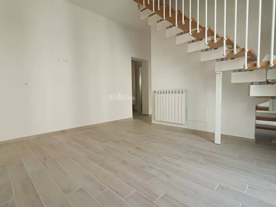 Immagine 3 di Appartamento in vendita  in via della repubblica a Alba Adriatica