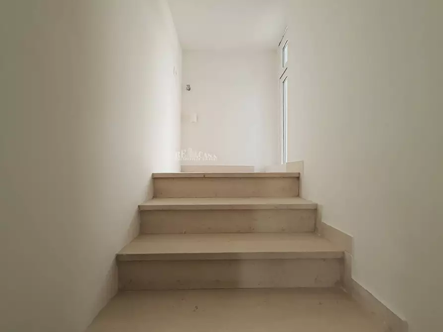 Immagine 21 di Appartamento in vendita  in via della repubblica a Alba Adriatica