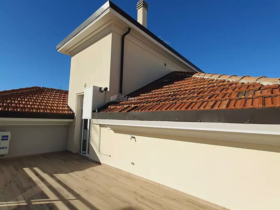 Immagine 24 di Appartamento in vendita  in via della repubblica a Alba Adriatica