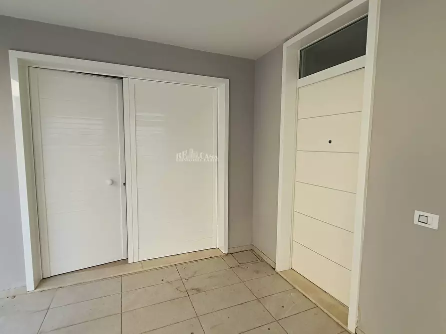 Immagine 26 di Appartamento in vendita  in via della repubblica a Alba Adriatica