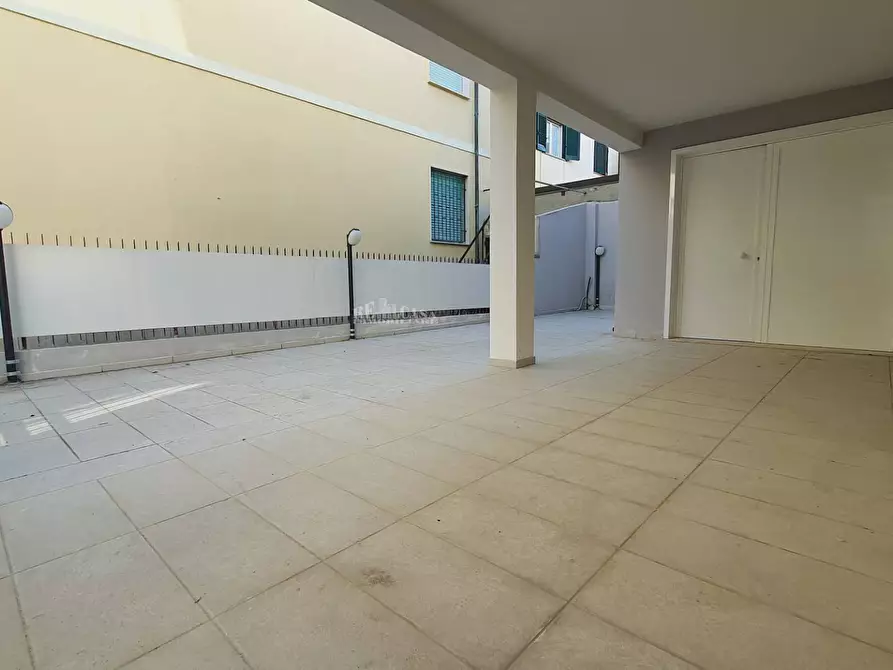 Immagine 28 di Appartamento in vendita  in via della repubblica a Alba Adriatica