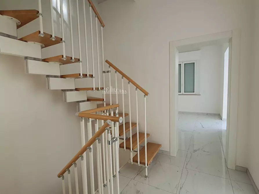 Immagine 5 di Casa indipendente in vendita  in via della repubblica a Alba Adriatica