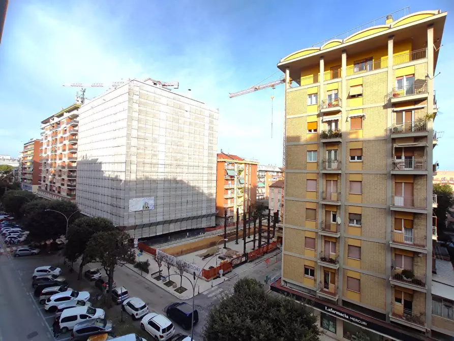 Immagine 4 di Appartamento in vendita  in via formentini a San Benedetto Del Tronto