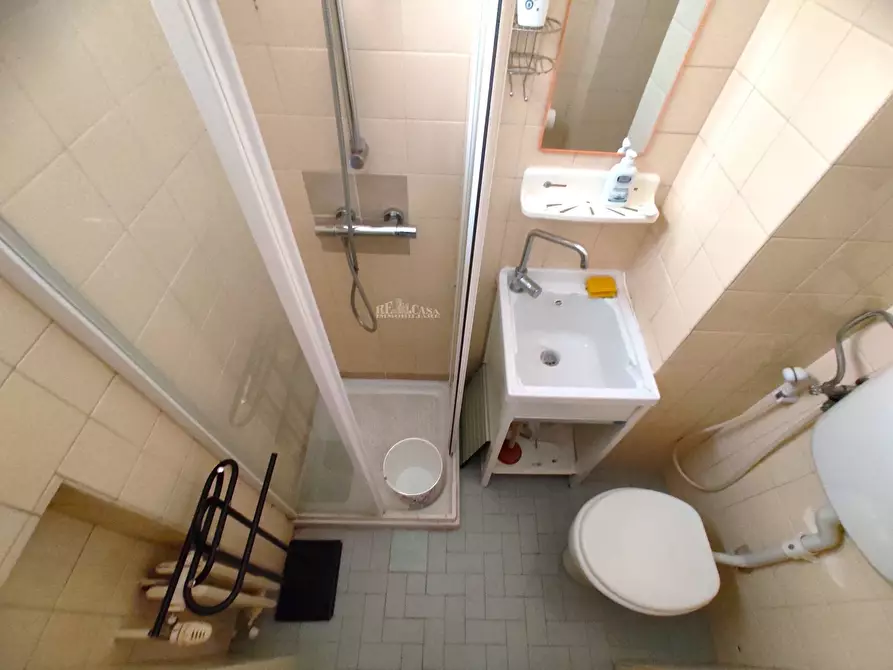 Immagine 11 di Appartamento in vendita  in via formentini a San Benedetto Del Tronto