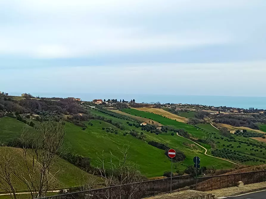 Immagine 2 di Casa indipendente in vendita  in petrarca a Altidona