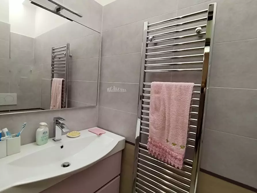 Immagine 22 di Appartamento in vendita  in via etruria a Alba Adriatica