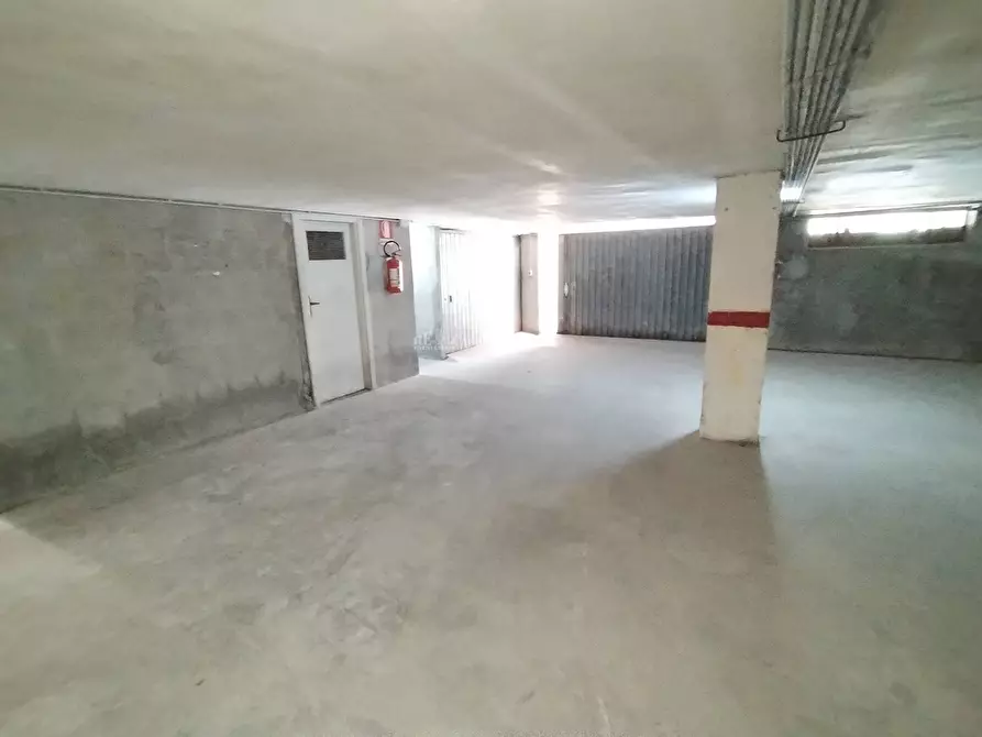 Immagine 26 di Appartamento in vendita  in via etruria a Alba Adriatica