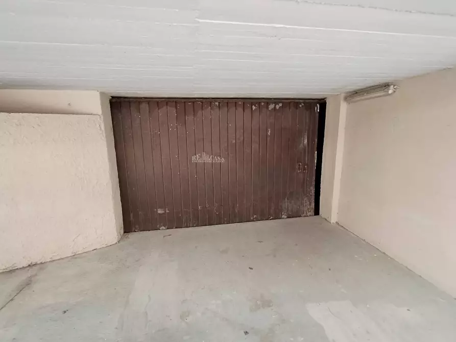 Immagine 27 di Appartamento in vendita  in via etruria a Alba Adriatica