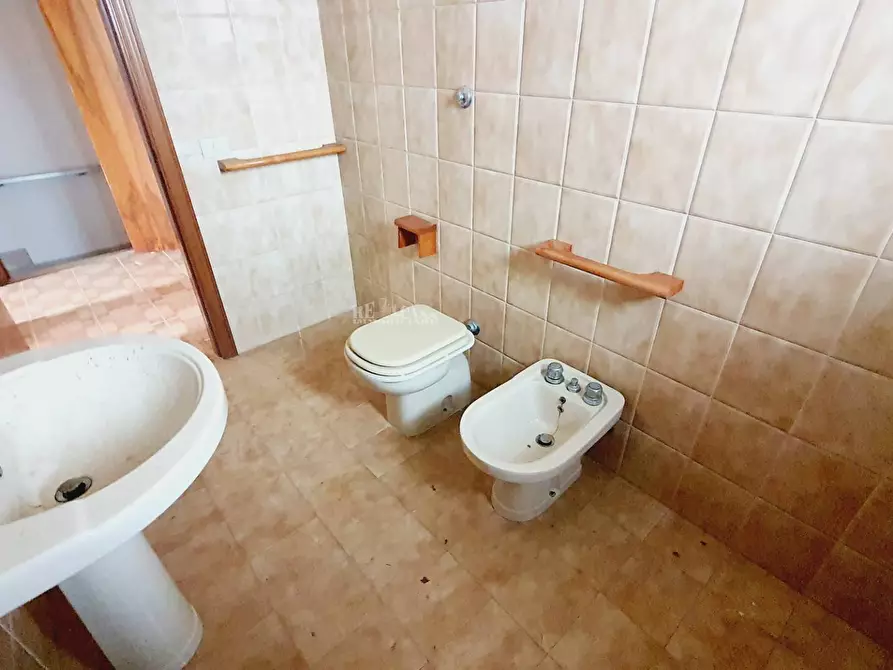 Immagine 30 di Casa bifamiliare in vendita  in VIA TORINO a San Benedetto Del Tronto