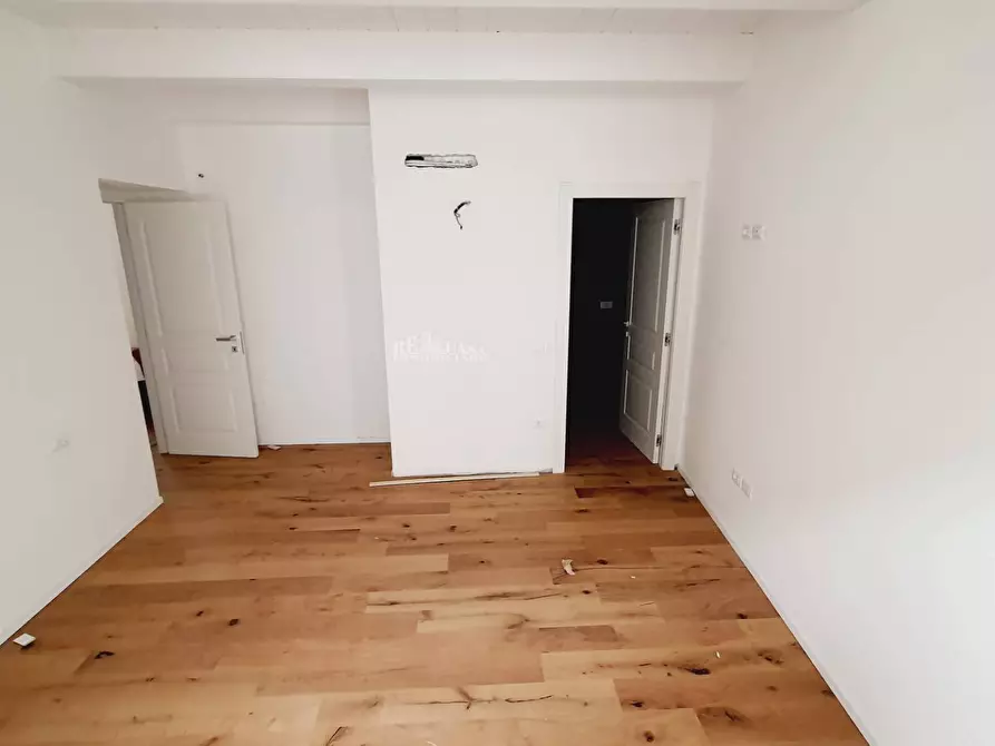 Immagine 6 di Appartamento in vendita  in via aspromonte a San Benedetto Del Tronto