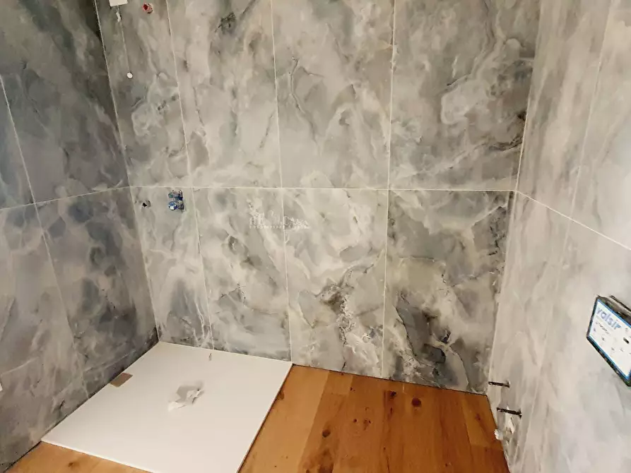 Immagine 15 di Appartamento in vendita  in via aspromonte a San Benedetto Del Tronto