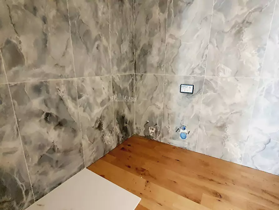 Immagine 18 di Appartamento in vendita  in via aspromonte a San Benedetto Del Tronto