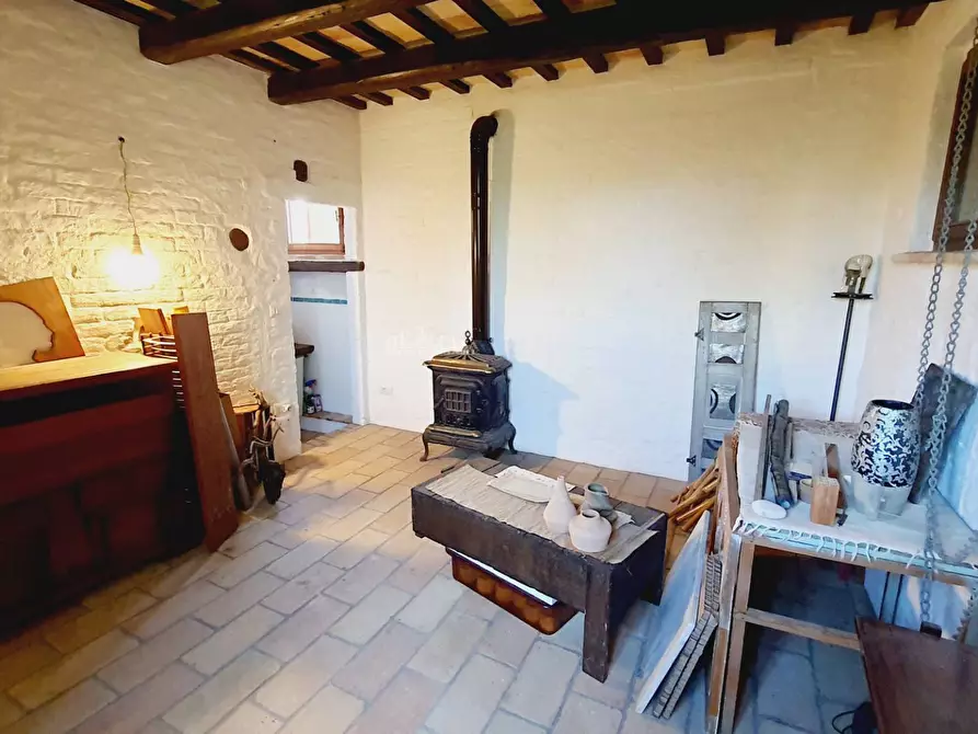 Immagine 9 di Rustico / casale in vendita  in contrada menocchia a Carassai