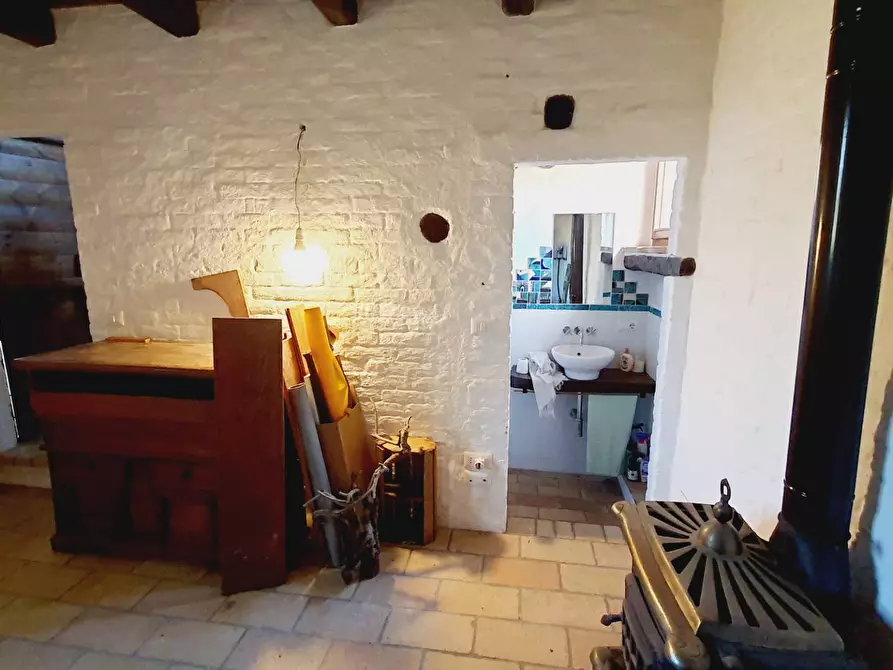 Immagine 8 di Rustico / casale in vendita  in contrada menocchia a Carassai