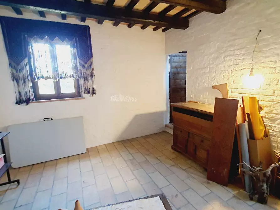 Immagine 12 di Rustico / casale in vendita  in contrada menocchia a Carassai
