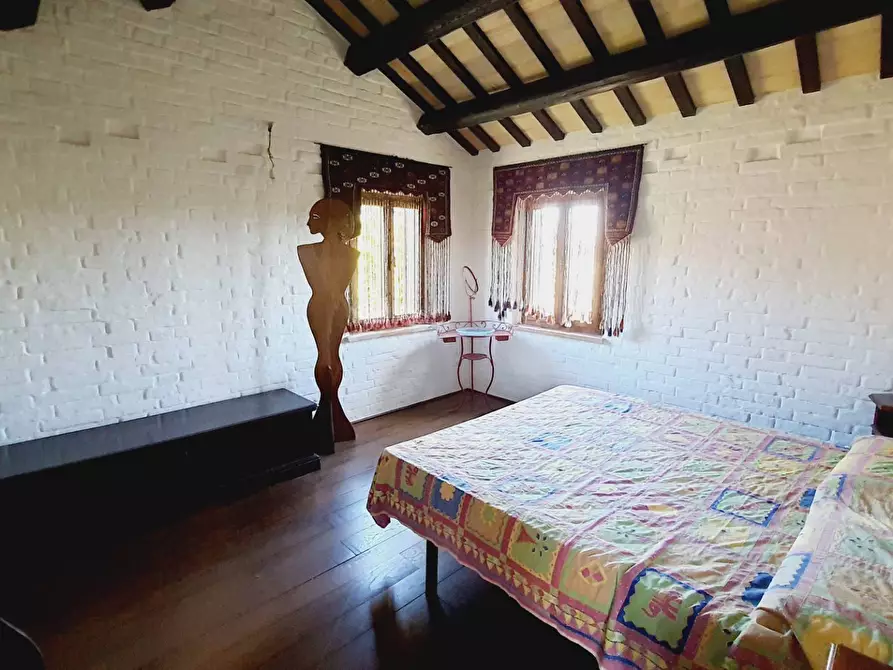 Immagine 23 di Rustico / casale in vendita  in contrada menocchia a Carassai