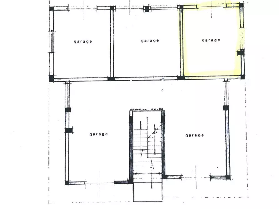 Immagine 5 di Box auto in vendita  in via umberto giordano a San Benedetto Del Tronto