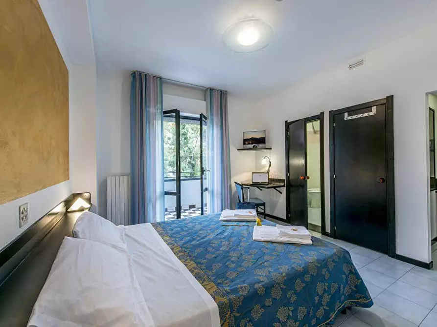 Immagine 30 di Palazzo in vendita  in via gramsci a Monteprandone