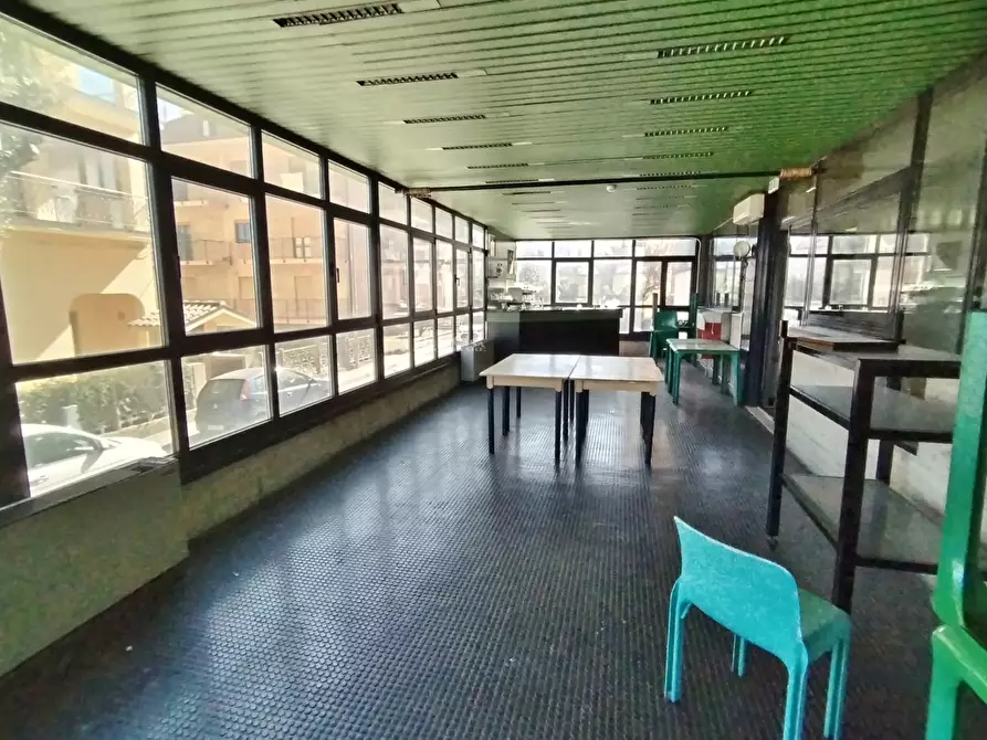 Immagine 15 di Palazzo in vendita  in via gramsci a Monteprandone