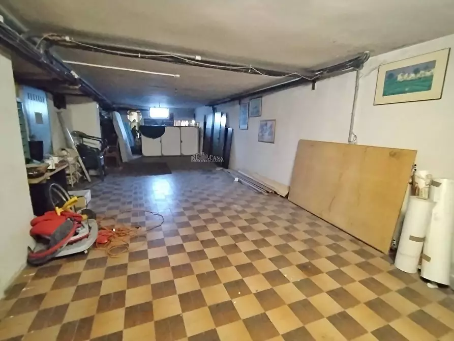 Immagine 17 di Palazzo in vendita  in via gramsci a Monteprandone